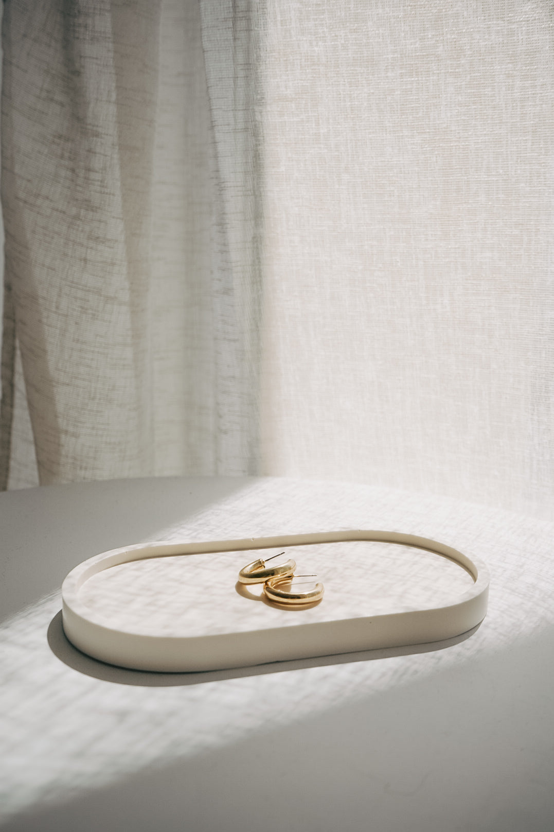 Lueur de pierre plateau en jesmonite LumiArgile